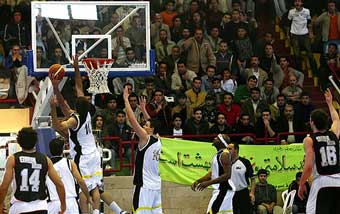 اکبرجوجه قفل پیروزی های شهرداری را باز کرد / پیروزی شیرین شهرداری گرگان در پایان نیم فصل / پرتاژ سرمربی هفت الماس برای اسدالله کبیر